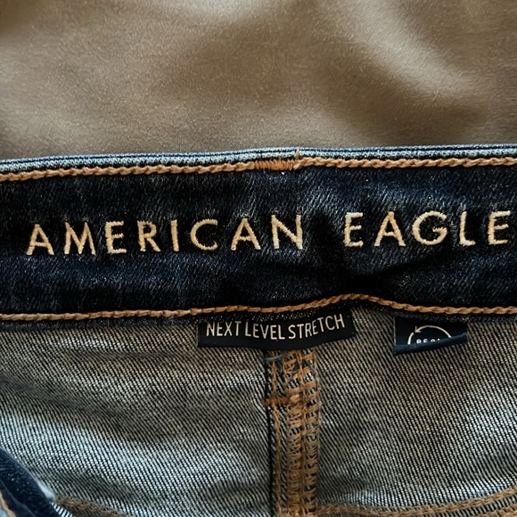 American eagle high-rise jegging size 12 long in EUC dark wash 👖 - Picture 2 of 7
